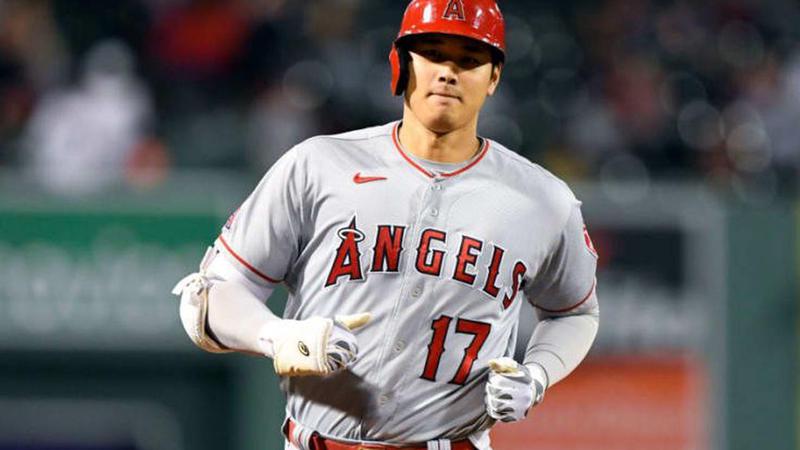 Ohtani hits milestone 32nd homer, Angels edge Red Sox 5-4