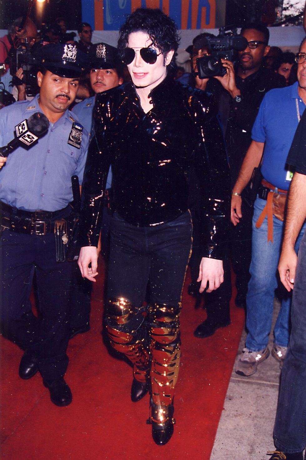 Michael Jackson's 10 Most Iconic Looks