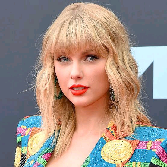 Aware of Taylor Swift's surprise album? Find out what she's got for you for the holiday season   