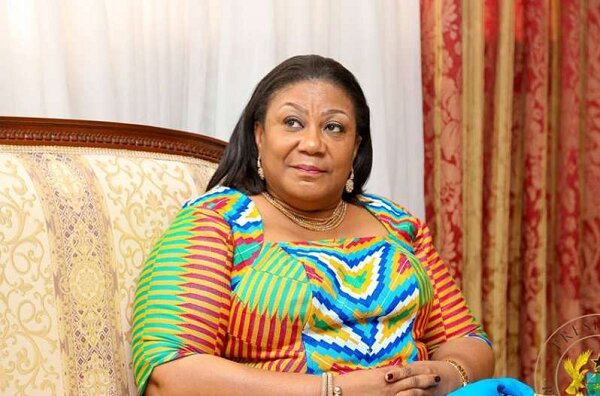 First Lady, Rebecca Akufo-Addo Refunds Almost A Million Cedis in Allowances To The State