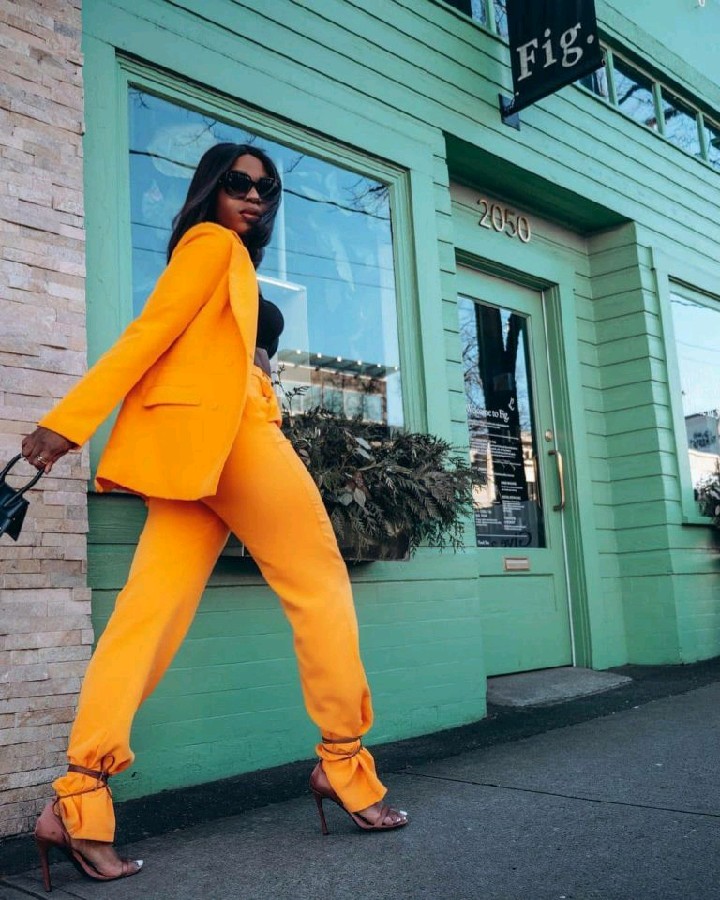 How To Rock Yellow Outfits Flawlessly | Boombuzz