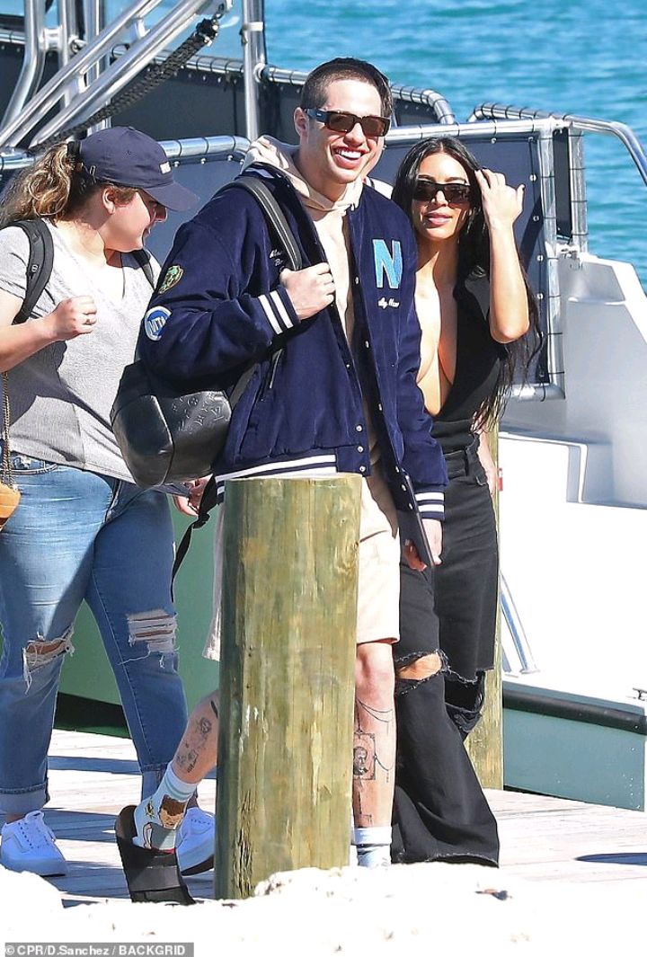 Pete Davidson makes fun of Kim Kardashian in new vacation