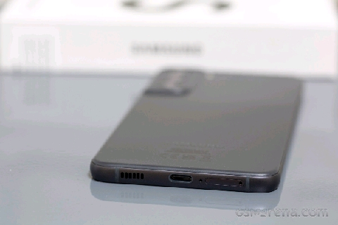Samsung Galaxy S21 FE 5G review: Design, build quality, handling.