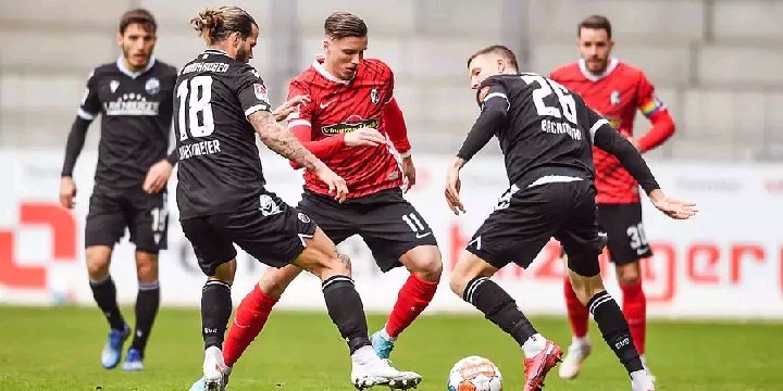 Ambitious underdogs Freiburg eye Champions League debut