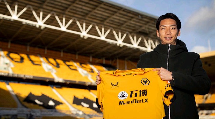 Japan midfielder Kawabe joins Wolves from Grasshoppers