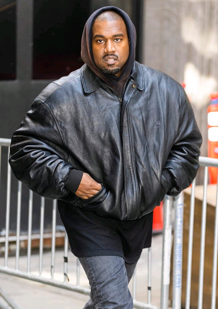 Kanye West reported returns to Instagram to brag about Gap hoodie sales... 