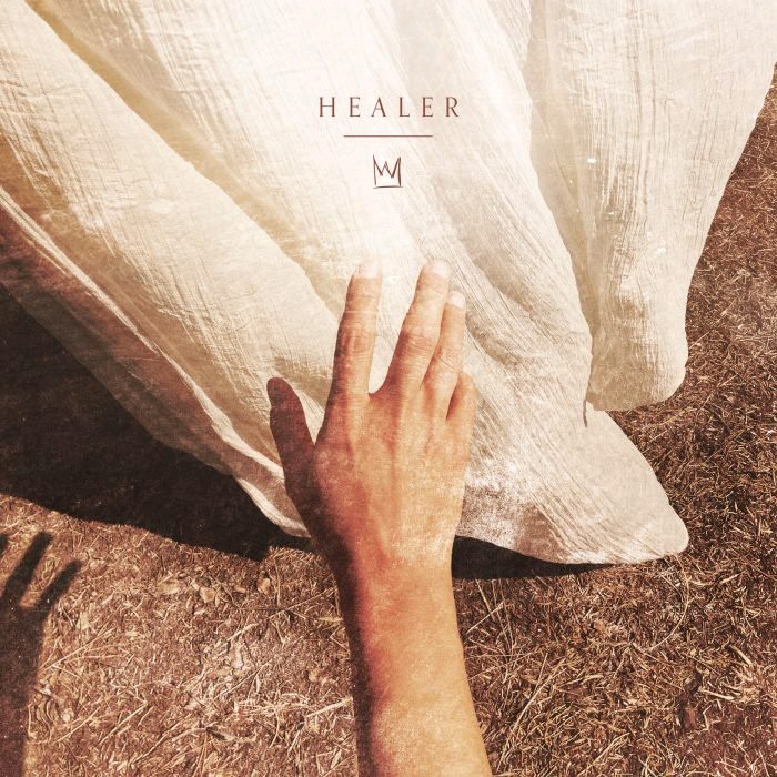 Casting Crowns Frontman Mark Hall Talks Blending Music and Ministry on New Album ‘Healer’