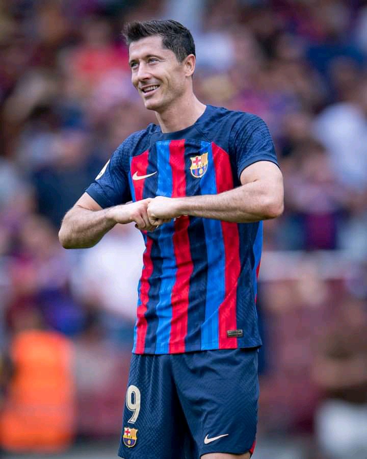 How many goals will Lewandoski scores at the end of the season?