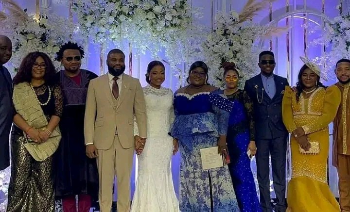 Mercy Chinwo & Hubby Get Married in Church, See Wedding Photos!