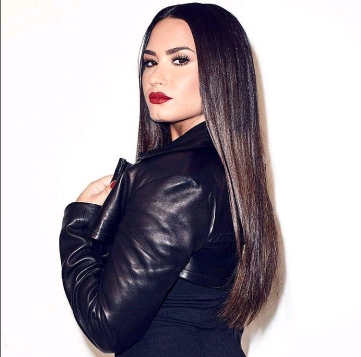 Demi Lovato – Tell Me You Love Me Lyrics