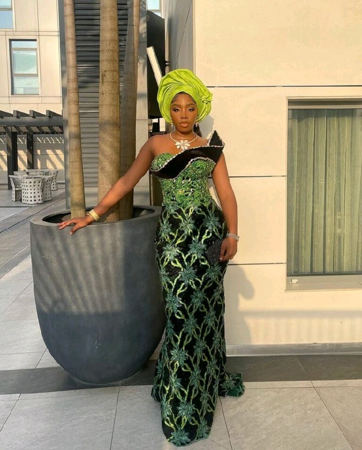 FASHION ASSISTANT: Get Your Owambe Groove on With These Amazing AsoEbe Look