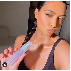 Fans 'Attack' Kim Kardashian For Doing This After Kobe  Bryant's Death | Boombuzz