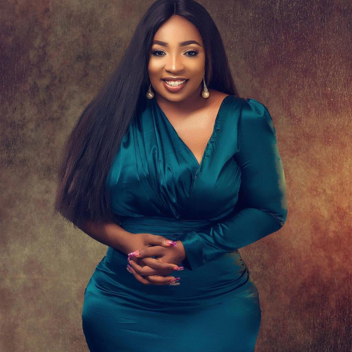 Anita Joseph Blasts Ghanaian Actress, Akupem Poloo For Going Completely Naked  In Front Of Her Son | Boombuzz