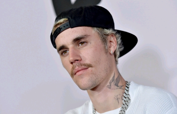 Justin Bieber Complains About His Grammy Nominations, Says His Album Is R&B And Not Pop
