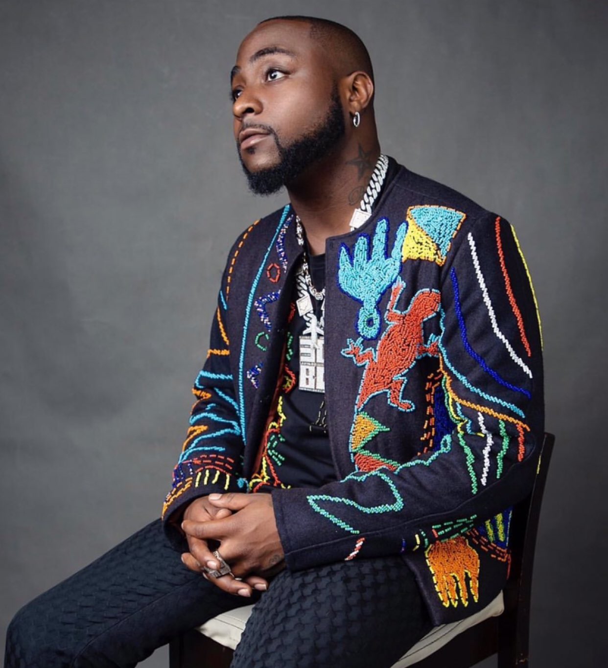 Did You See Davido Perform An Impromptu Concerts For Children At The Beach?