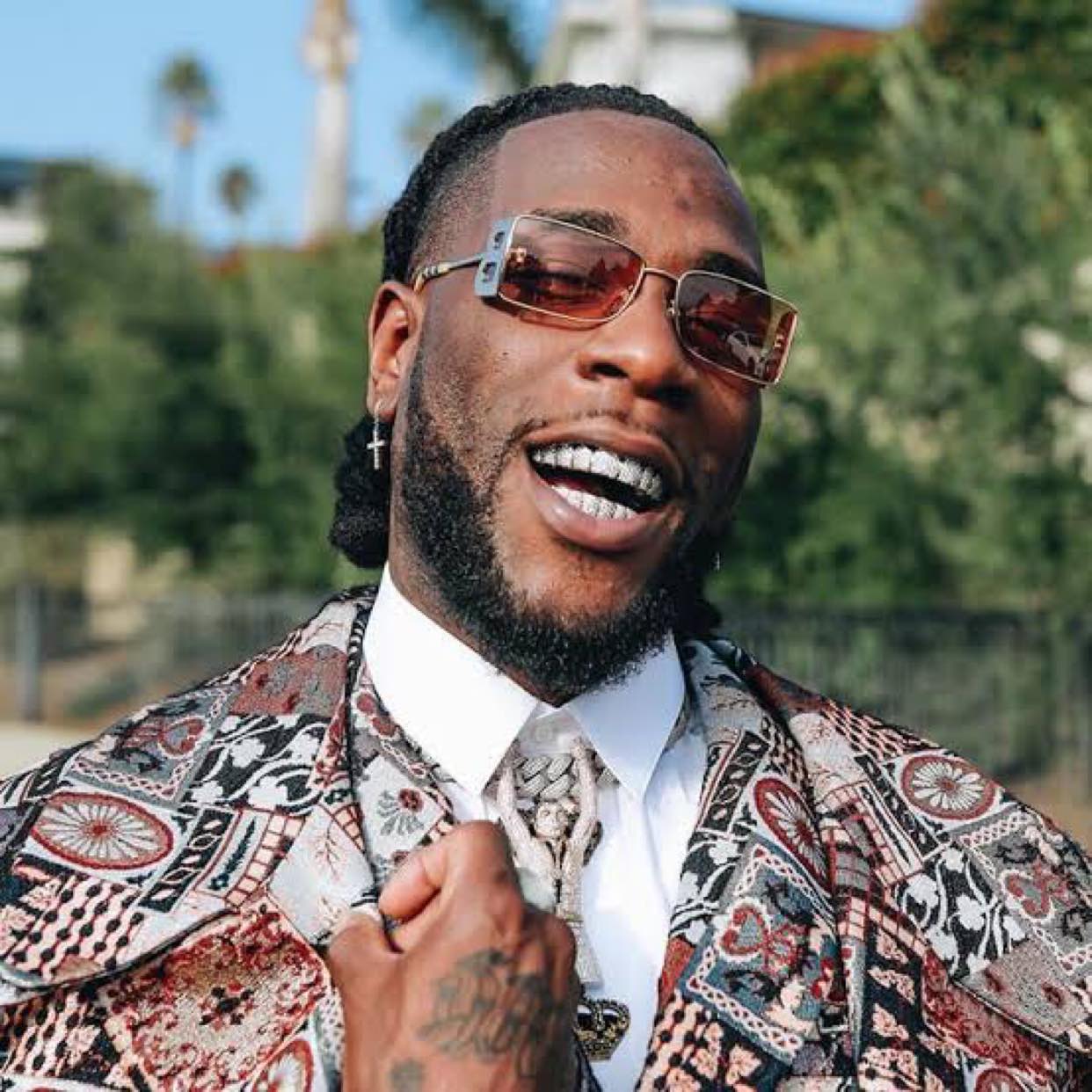 Have You Seen Burna Boy’s Response To The Girl Who Said She Didn’t Know What He Looks Like?