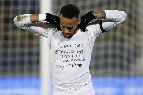 Leeds star Raphinha joins Neymar in dedicating goal to Brazilian singer  Marilia Mendonca who died in plane crash aged 26