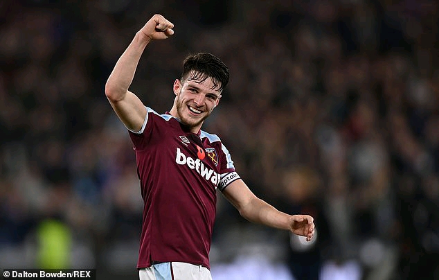 Rio Ferdinand Hails West Ham Star Declan Rice As The Best Midfielder In The Country Boombuzz