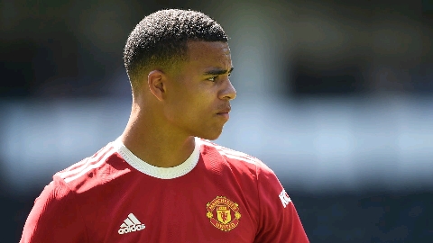 United stop selling Greenwood's shirt 