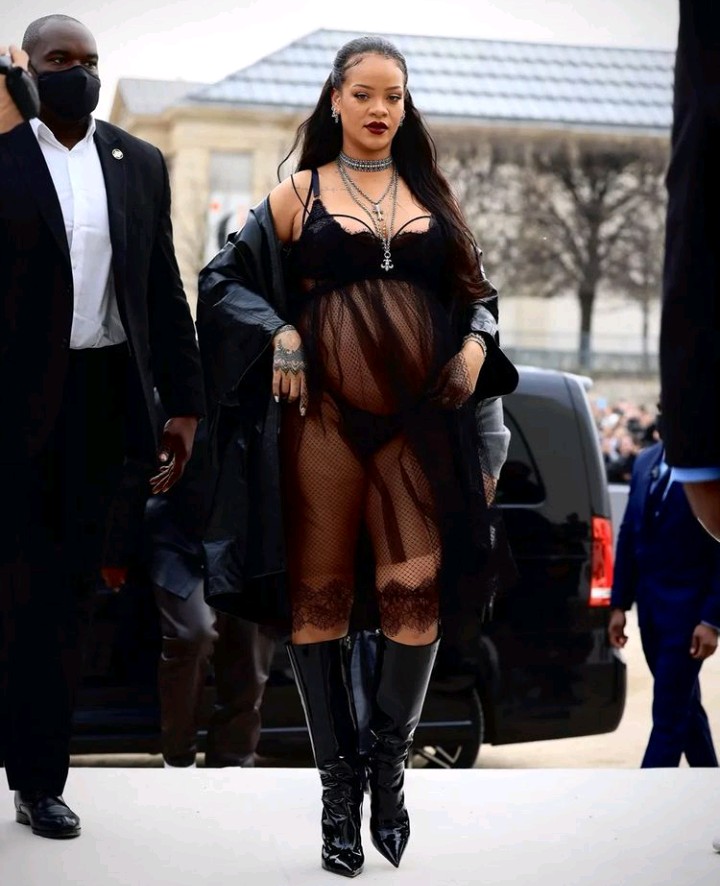 Rihanna Hilariously Fires Back at Onlooker Who Criticized Her Fashionably Late Dior Show Arrival