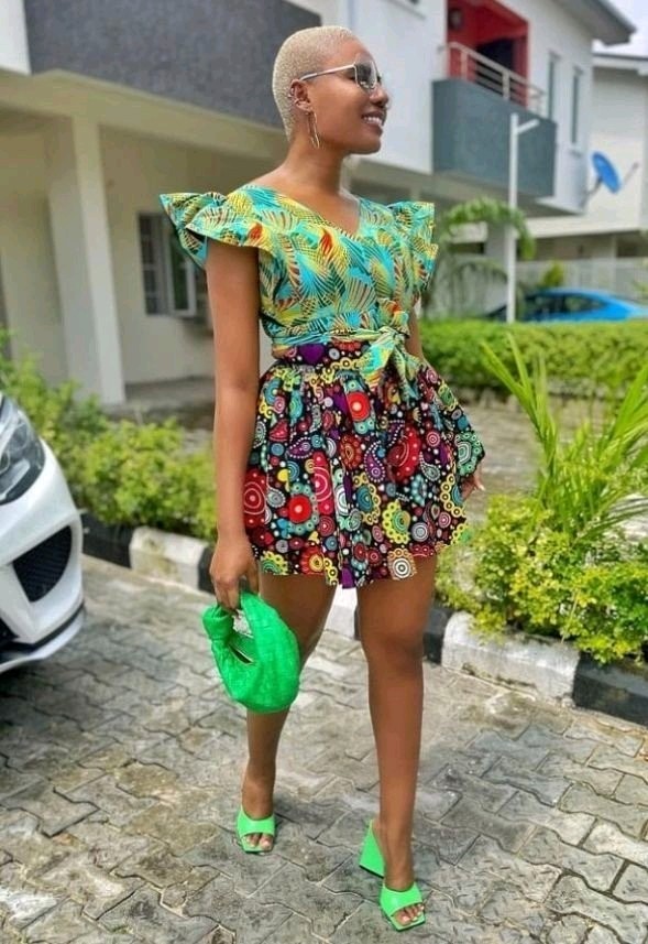 Eye-catching Ankara outfits for adorable and gorgeous female fashion  lovers.