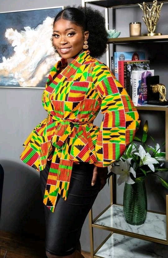 Different Beautiful Ankara Wrap Top Styles Every Lady Can Recreate.