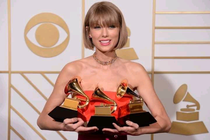 The Recording Academy Confirms That  Red(Taylor's Version) Is Eligible For Grammy's If Submitted 