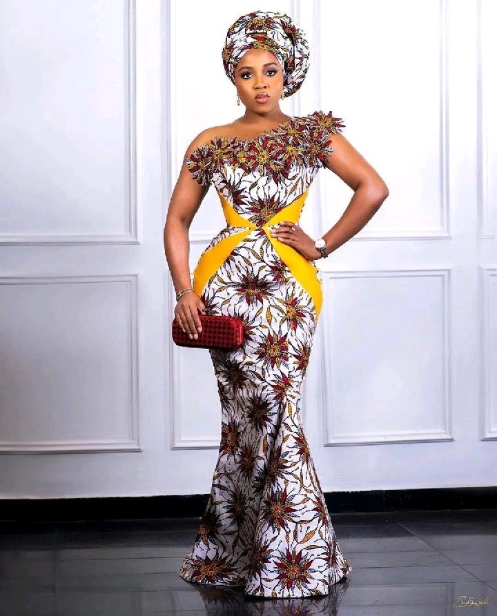 Modern African Dresses for Ladies, Elegance Dress At Its Best Trends.