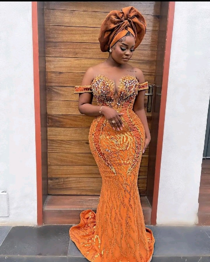 Aso-Ebi Style View : Captivating Styles Collection You Should Try Out