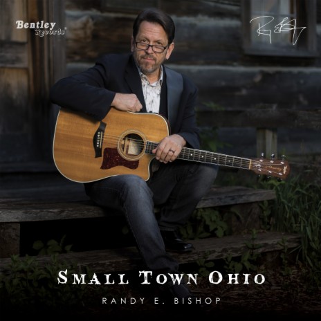 Small Town Ohio | Boomplay Music