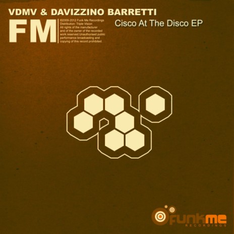 She Is A Keeper ft. Davizzino Barretti | Boomplay Music