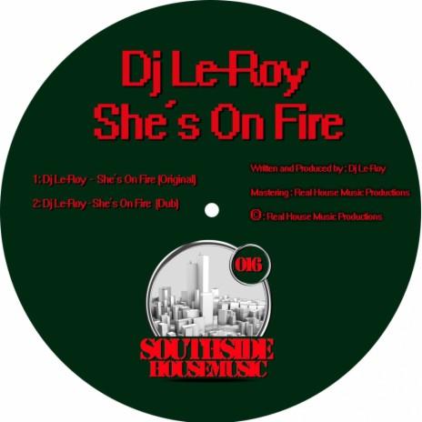 She's On Fire (Original Mix) | Boomplay Music