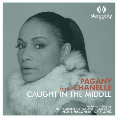 Caught In The Middle (Roby Arduini & Pagany Tribute Mix) ft. Chanelle | Boomplay Music