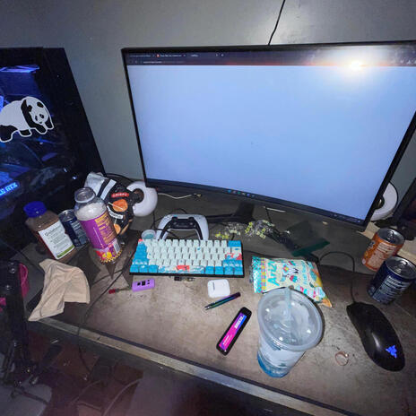 my desk is so messy | Boomplay Music