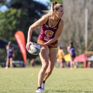 Bec Simson: Family, IBD, and Rugby (E59)