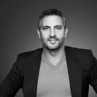 Mauricio Umansky: Agent to the stars Mauricio Umansky on selling the Playboy Mansion & landing the First $100M Deal in LA