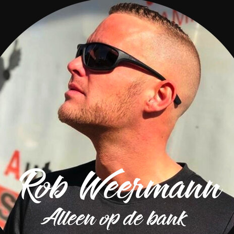 Alleen op de bank | Boomplay Music