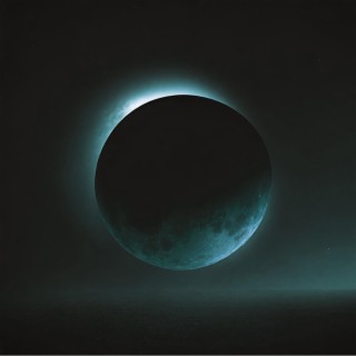 The Lunar Eclipse (Deluxe)