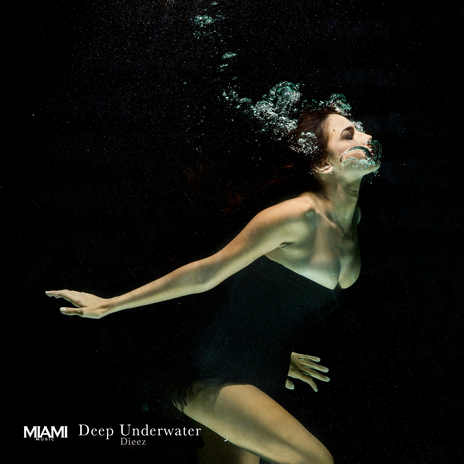 Deep Underwater | Boomplay Music