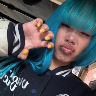 BLUE BANGS