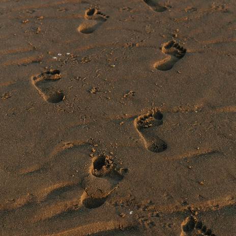 Footprints in the Sand | Boomplay Music