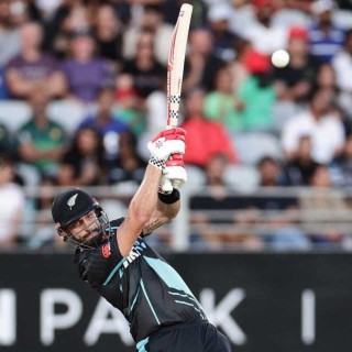 Podcast no. 471 - New Zealand win an entertaining contest at Eden Park courtesy of a Daryl Mitchell and Kane Williamson blitzkrieg and take 1-0 lead in T20 Series.