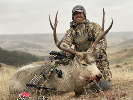 Robby Denning The Mind of an Elite Mule Deer Hunter Throwback