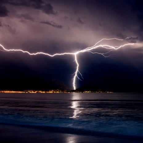 Relaxing Ocean Sounds with Thunder Storm in Background for Sleep