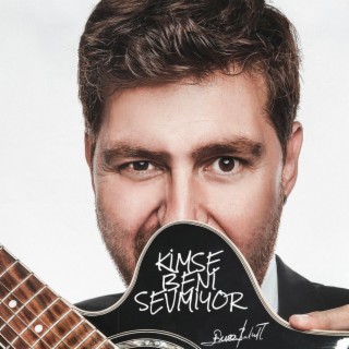 Kimse Beni Sevmiyor lyrics | Boomplay Music