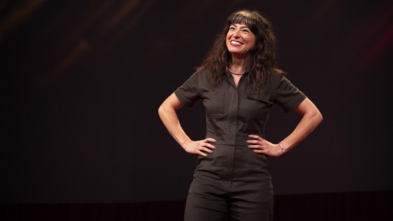 How I found myself -- by impersonating other people | Melissa Villaseñor