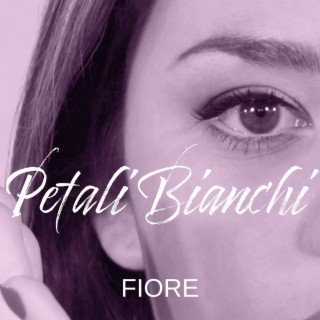 Petali bianchi