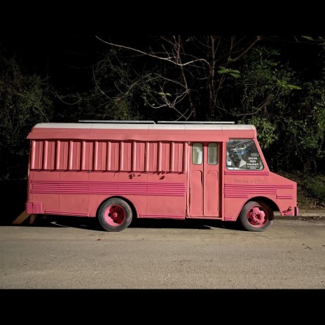 Pink Bus | Boomplay Music