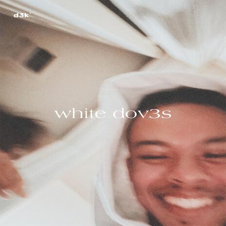 white dov3s | Boomplay Music