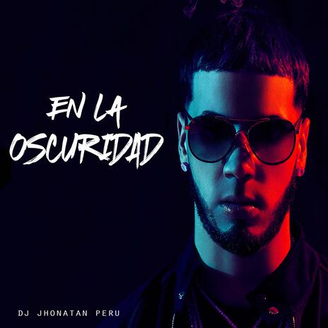 En La Oscuridad | Boomplay Music